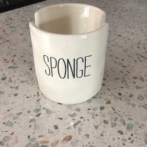 Mud Pie sponge holder